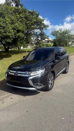 MITSUBISHI OUTLANDER 3.0 GT 4X4 V6 24V GASOLINA 4P AUTOMÁTICO MITSUBISHI OUTLANDER 3.0 GT 4X4 V6 24V GASOLINA 4P AUTOMÁTICO